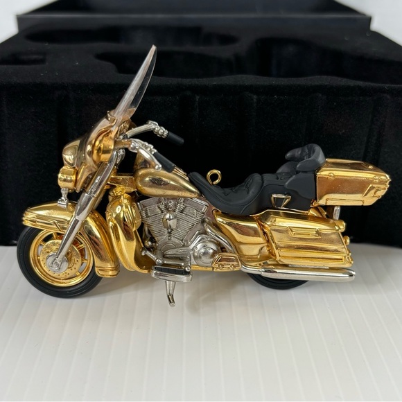 2003 Harley-Davidson 100th Anniversary Edition Set Hallmark Keepsake Ornaments - Picture 11 of 16